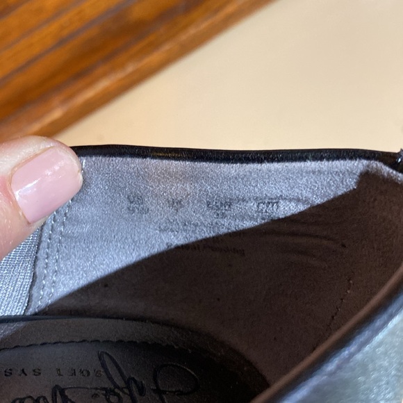 Life Stride Black Heels - Picture 6 of 8